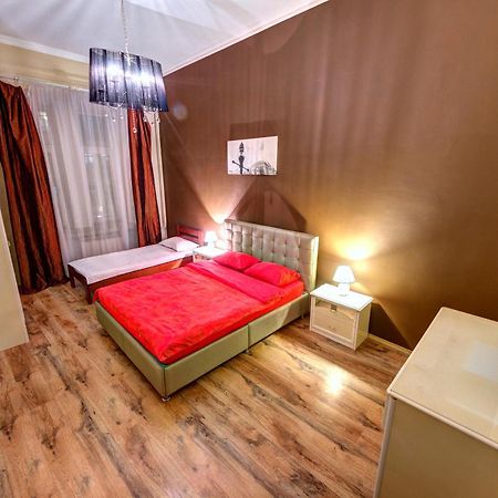 Apartment Saksahanskoho St, 48 Kiev Exteriör bild